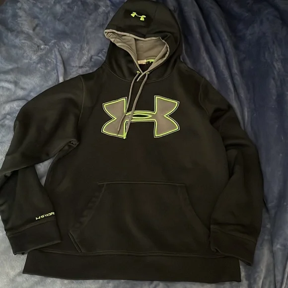 Under Armour Hoodie size SM/P - Picture 9 of 9